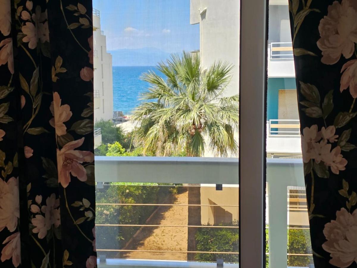 Agora Luxury Apartment 3 Loutraki  Exterior photo